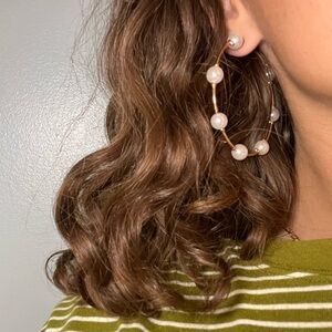 Big Hoop Pearled Earrings!